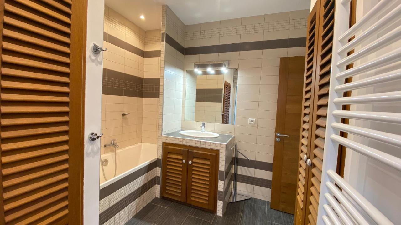 T3 De 140M2 Pour 7 Pers- Extra Centre Ajaccio - A 5 Min A Pied Des Plages - Classe 5 Etoiles - Casa Di Artisti Bagian luar foto